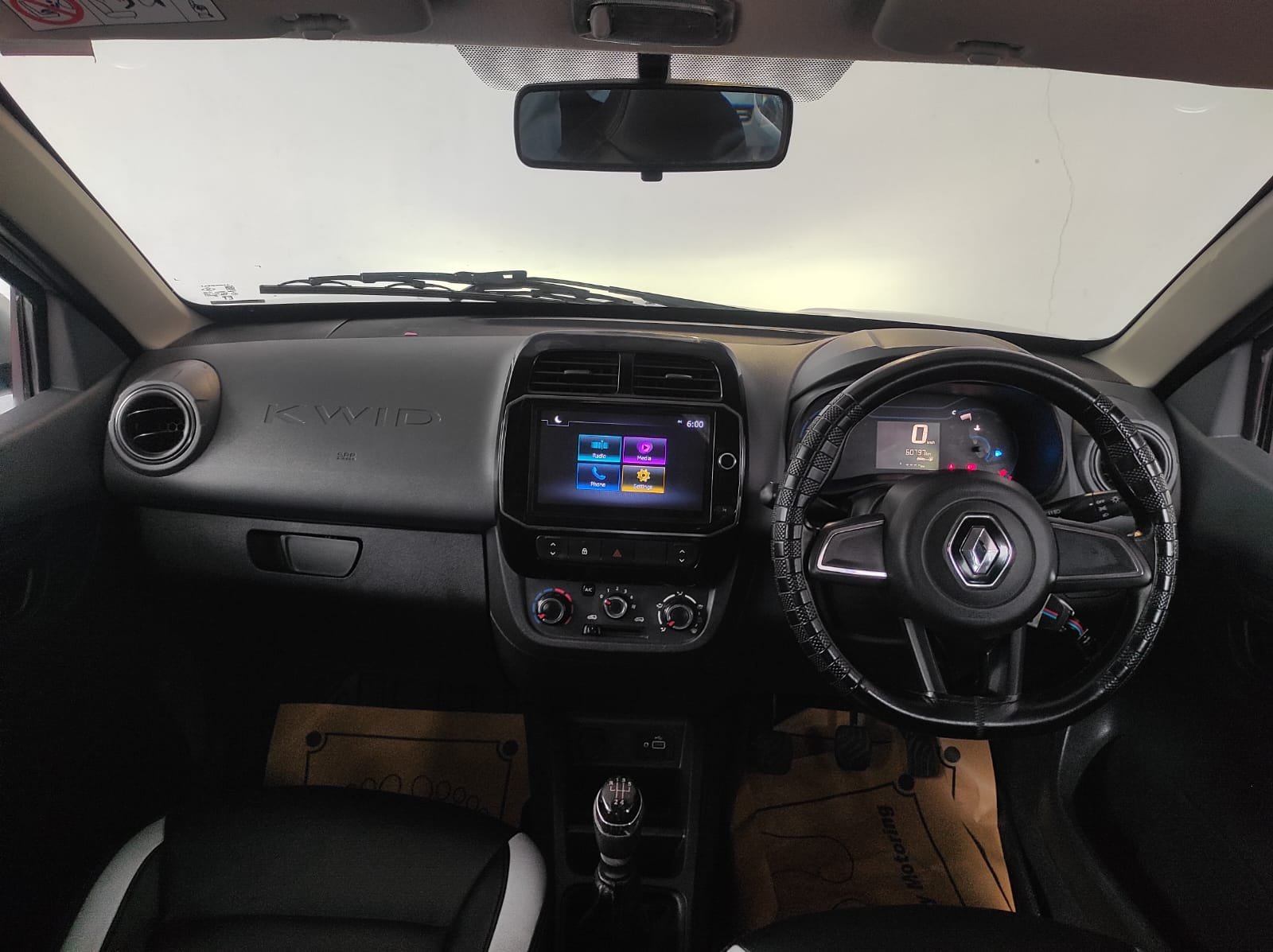 RENAULT KWID RXT O